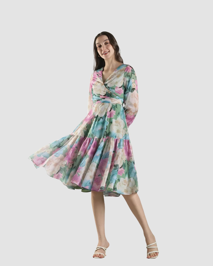 DRESSES