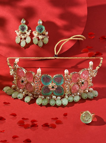 Zaveri Pearls Gold-Plated Stone-Studded & Beaded Jewellery Set